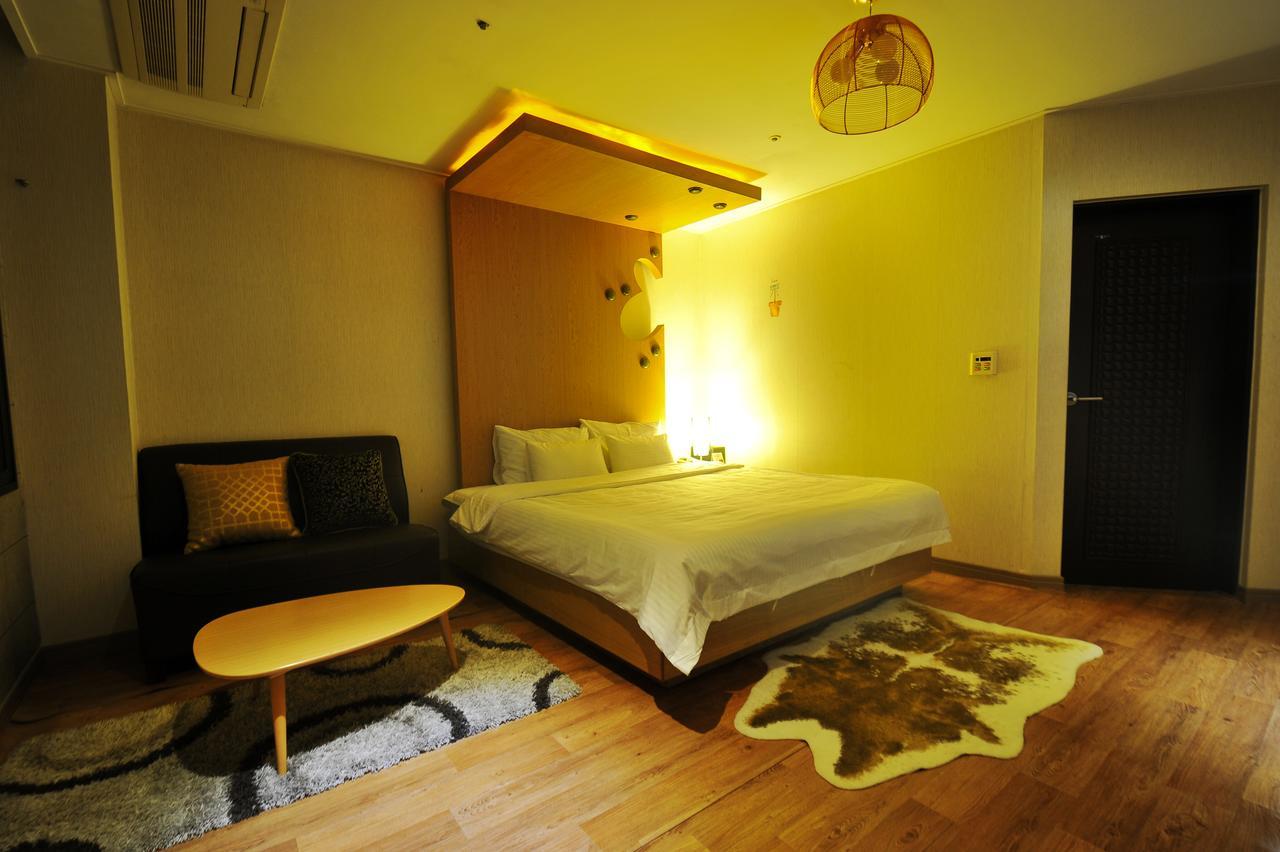 Gimhae Business Hotel K ภายนอก รูปภาพ