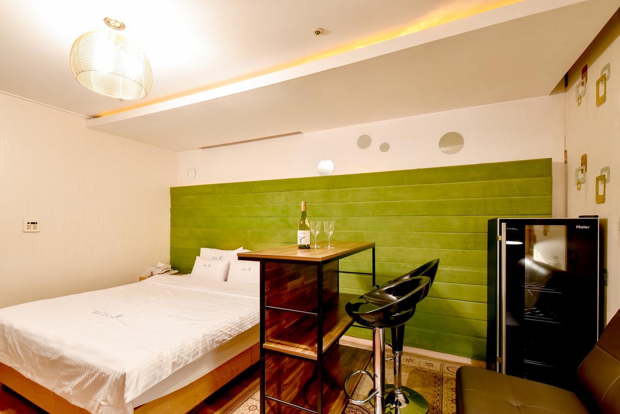 Gimhae Business Hotel K ภายนอก รูปภาพ